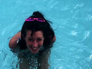 Dirty brunette amateur outdoor facial